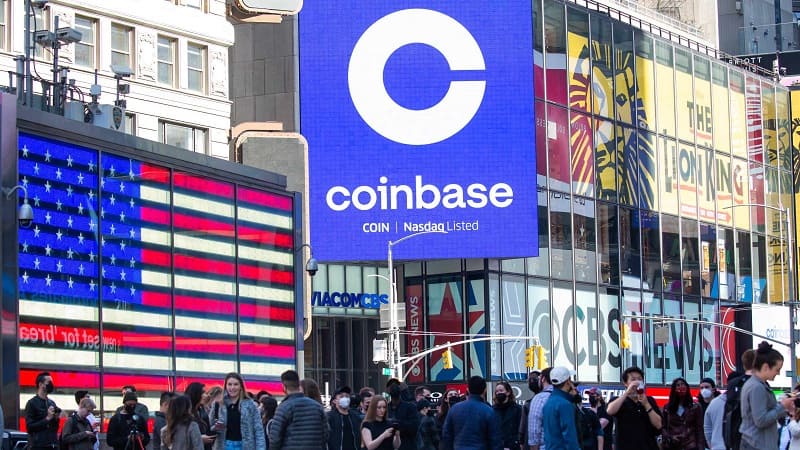 Coinbase Steps Back as U.S. Crypto Regulation Hits a Turning Point