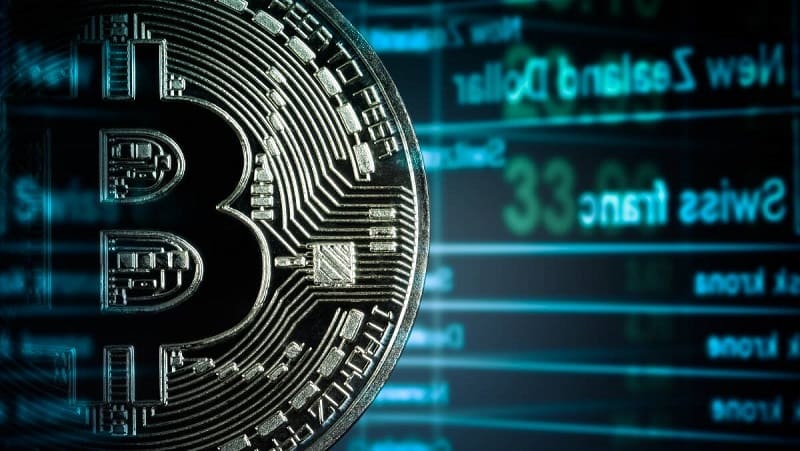 How to Choose Between Centralized and Decentralized Exchanges (CEX vs DEX) in 2026