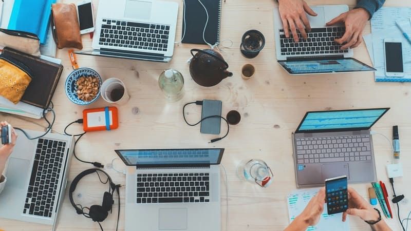 Copy Trading Explained: Easy Profits or Hidden Risk?